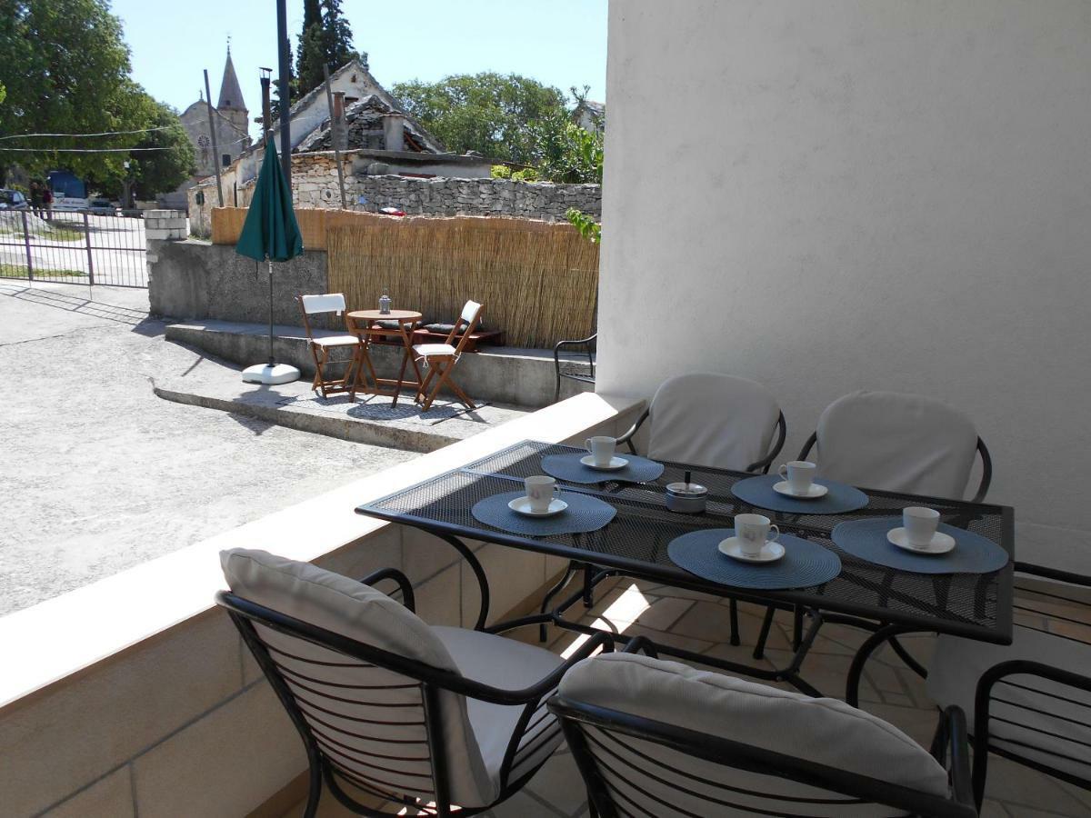 Apartmani Ino Škrip المظهر الخارجي الصورة